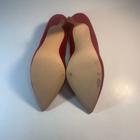 Nine West Women Red Suede Pointed Toe Pump Heels Size 8 1/2M, 3 3/4 in. heel New - Picture 5 of 8